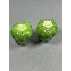 Antique green bell peppers, salt and pepper‎ shakers